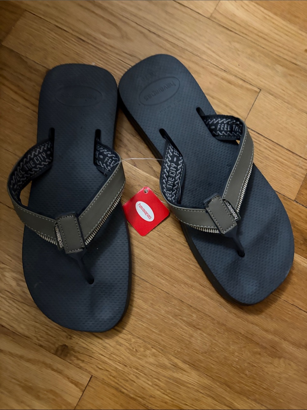 Havaianas Men's Dark Gray and Olive Green Flip Flops